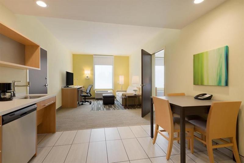 Hotel Hampton East Hurstbourne 3*